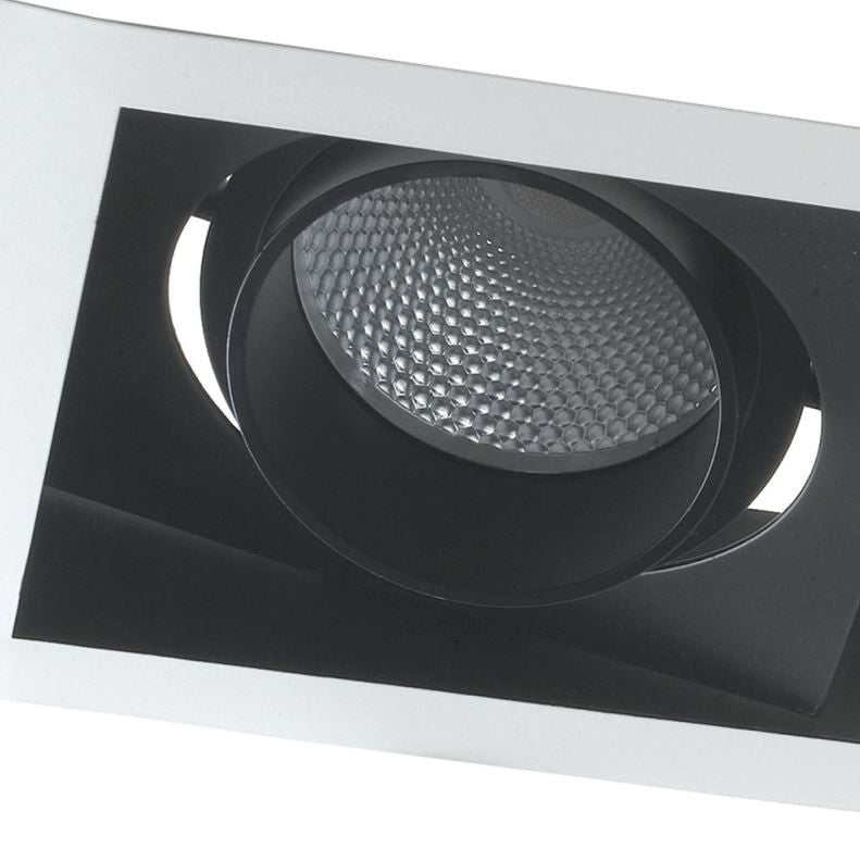 Faretto APOLLO 3 luci 15x15 cm 60w ad incasso in alluminio e antiriflesso.