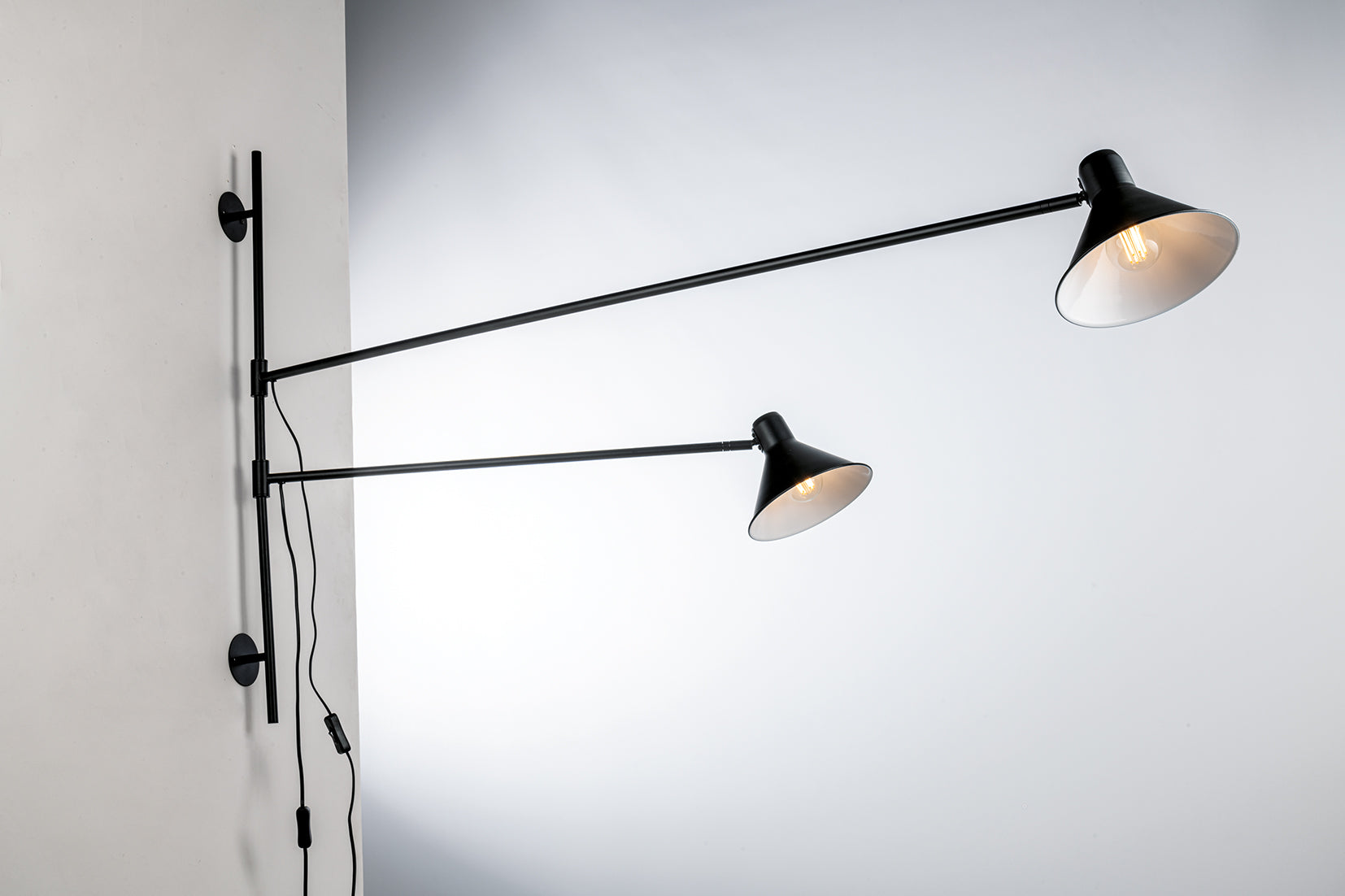 Applique DUETTO 2 Luci Led(E27) 150 cm in Metallo