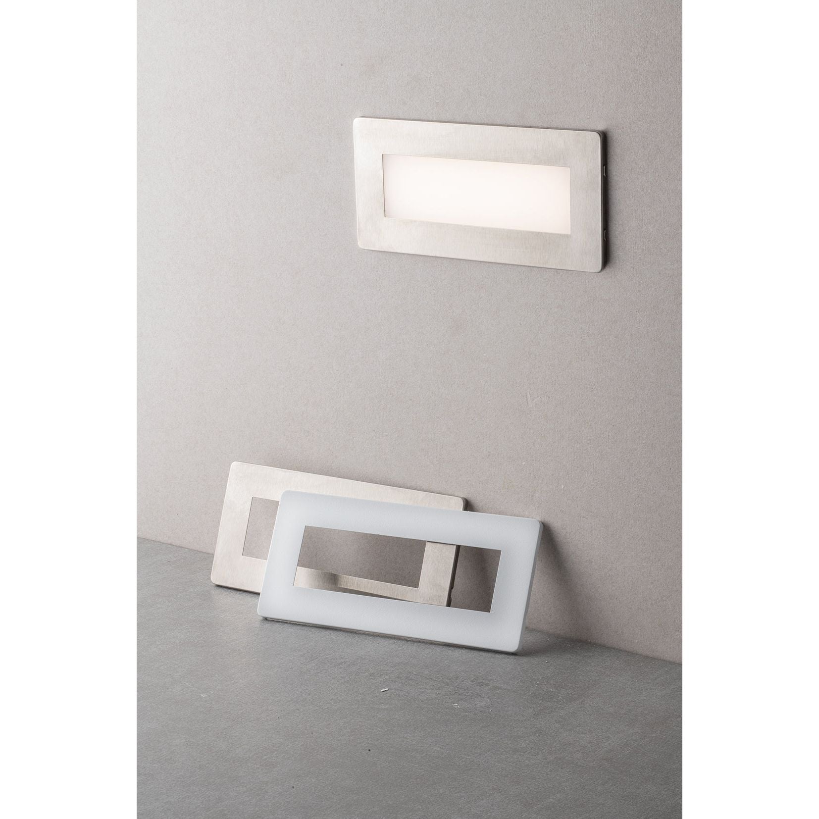 Segnapasso BOLT CCT 18,1 cm LED 5 W In cassetta da derivazione 506
