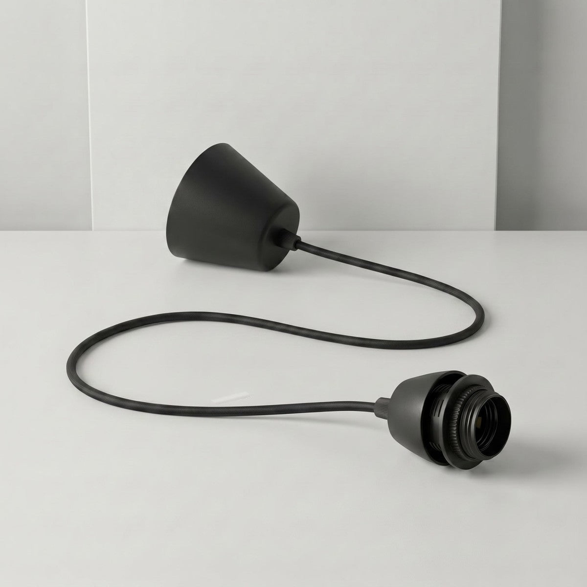 Pendant with E27 lampholder