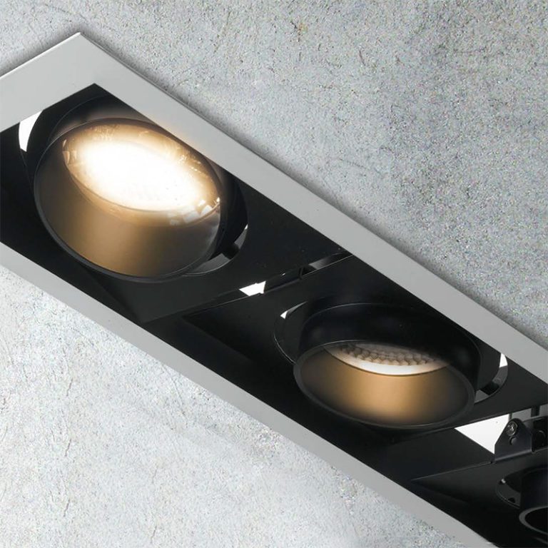 Faretto APOLLO 3 luci 15x15 cm 60w ad incasso in alluminio e antiriflesso.